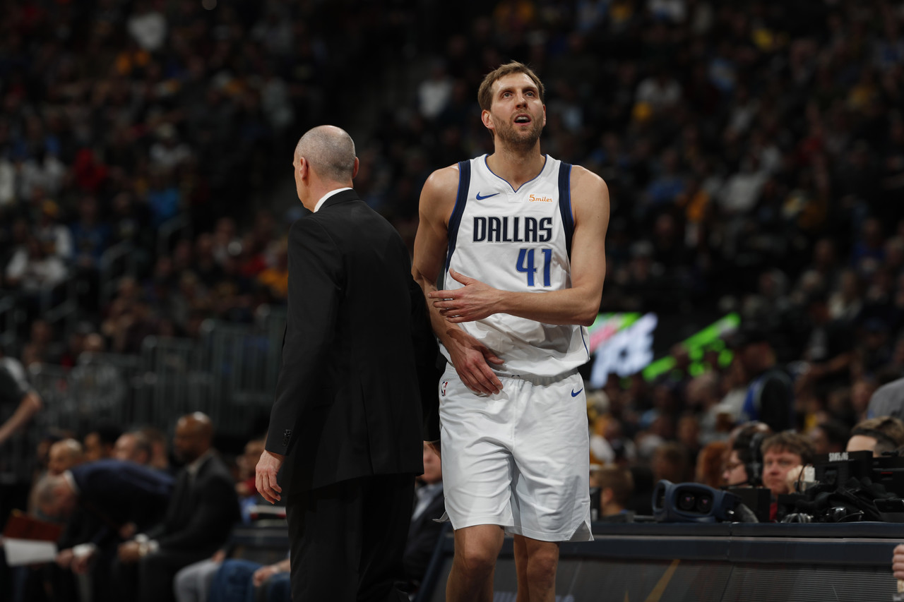 佩賈:11年首輪我們曾落后 司機說“今年不會又不行吧 我真麻了”